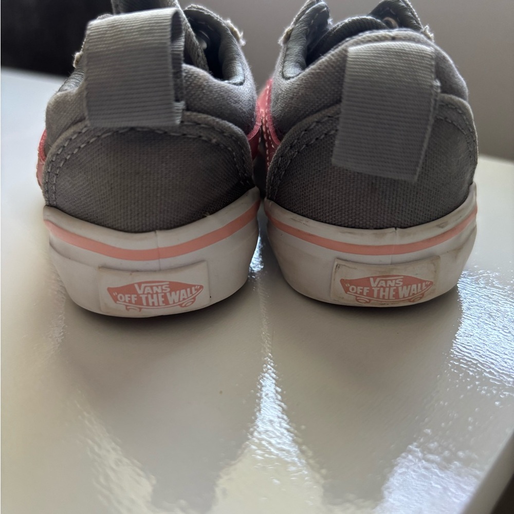 Vans Kids Sneakers in Gray and Pink - Picture 4 of 6